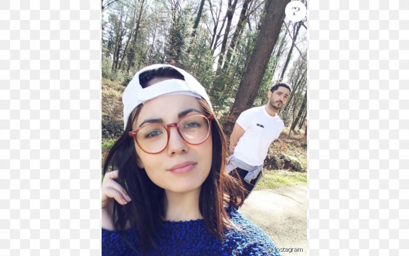 Agathe Auproux It's Only TV Image Glasses Online Dating Service, PNG, 950x596px, Watercolor, Cartoon, Flower, Frame, Heart Download Free