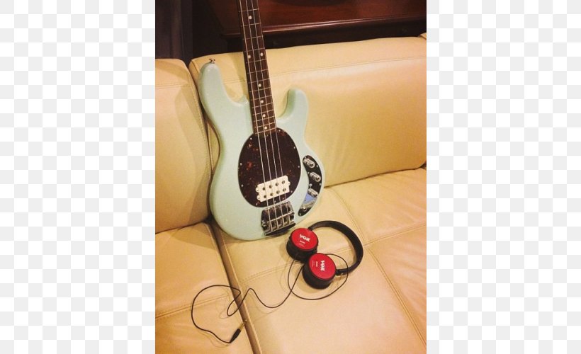 Acoustic Guitar Bass Guitar Acoustic-electric Guitar Cavaquinho, PNG, 500x500px, Watercolor, Cartoon, Flower, Frame, Heart Download Free
