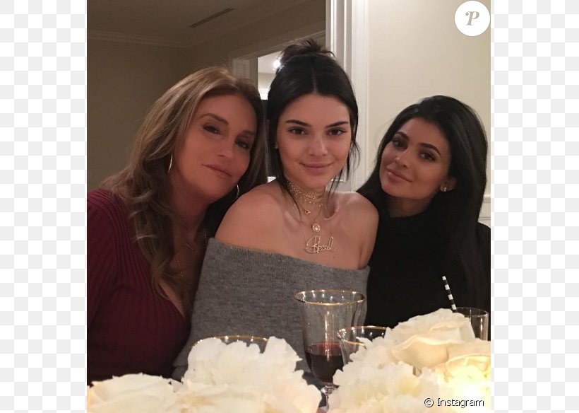 Kylie Jenner Kendall Jenner Kris Jenner Caitlyn Jenner Keeping Up With The Kardashians, PNG, 637x584px, Watercolor, Cartoon, Flower, Frame, Heart Download Free
