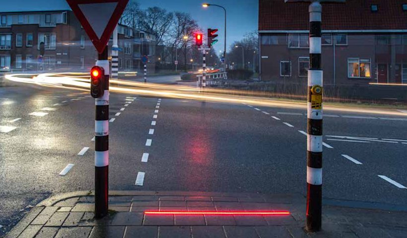Bodegraven Traffic Light Sidewalk Pedestrian Crossing, PNG, 1400x821px, Bodegraven, Asphalt, Intersection, Lane, Led Strip Light Download Free