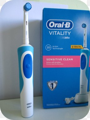 Amazon Com Oral B Pro 750 Pink 3d White Rechargeable