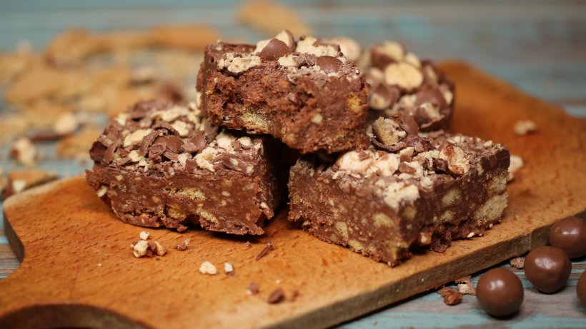 Smoothie Rocky Road Chocolate Brownie Chocolate Chip Cookie Maltesers, PNG, 1920x1080px, Smoothie, Baking, Biscuit, Biscuits, Butter Download Free