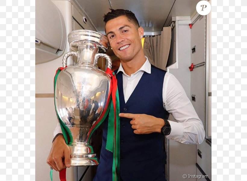 Cristiano Ronaldo Real Madrid C.F. UEFA Euro 2016 UEFA Champions League Portugal National Football Team, PNG, 675x601px, Cristiano Ronaldo, Bottle, Drink, Drinkware, Eder Download Free