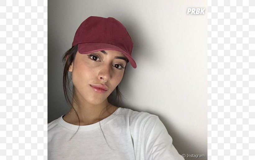 Maju Trindade YouTuber Brazil Photography, PNG, 950x596px, Youtuber, Aries, Baseball Cap, Beanie, Brazil Download Free